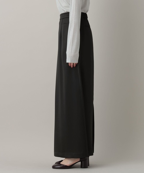 A part by（アパートバイ）の「サテンセミフレアスカート（スカート・レディース・ベージュ系その他/アイボリー/ブラック・MEDIUM/SMALL）」の20枚目の写真