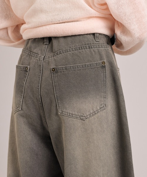 apres jour mignon（アプレジュールミニョン）の「カーブデニムパンツ（デニムパンツ・レディース・インディゴブルー/ブルー/グレー/ブラウン系その他・LARGE/SMALL/MEDIUM）」の10枚目の写真