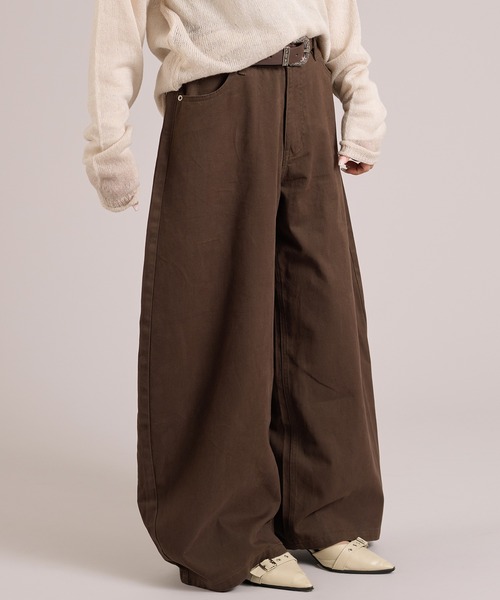 apres jour mignon（アプレジュールミニョン）の「カーブデニムパンツ（デニムパンツ・レディース・インディゴブルー/ブルー/グレー/ブラウン系その他・LARGE/SMALL/MEDIUM）」の20枚目の写真