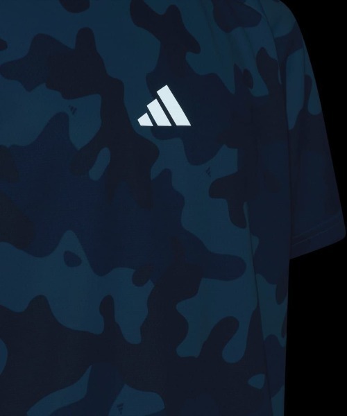 adidas(アディダス)の「アディダス adidas エッセンシャル カモ パック ルーズフィット ダブルニット AOP Tシャツ(Tシャツ/カットソー・キッズ・ブルー/ブラック×グレー・160cm/140cm/130cm/150cm)」の4枚目の写真