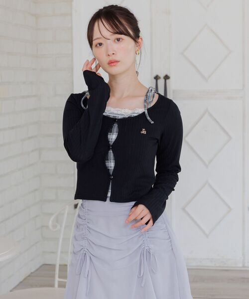 ems excite(エムズエキサイト)の「肩リボンレイヤード風CT(Tシャツ/カットソー・レディース・ピンク/ダークブルー/ブラック・FREE)」の17枚目の写真