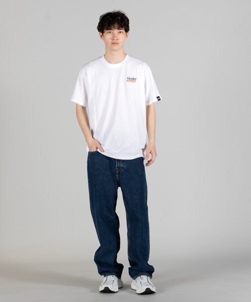 UNDER ARMOUR(アンダーアーマー)の「UAヘビーウエイト グラフィック ショートスリーブ Tシャツ(ライフスタイル/メンズ)(Tシャツ/カットソー・メンズ・ホワイト・3XL/S/XL/2XL/L/M)」の12枚目の写真