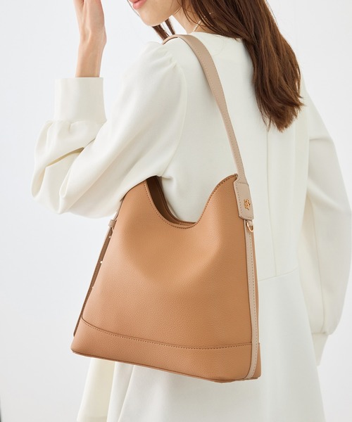 ROPE' PICNIC(ロペピクニック)の「me fit BAG フィットワンショルダーミドルバッグ(ショルダーバッグ・レディース・ライトグリーン/オレンジ系その他/ブラック/ホワイト系その他5・FREE)」の4枚目の写真