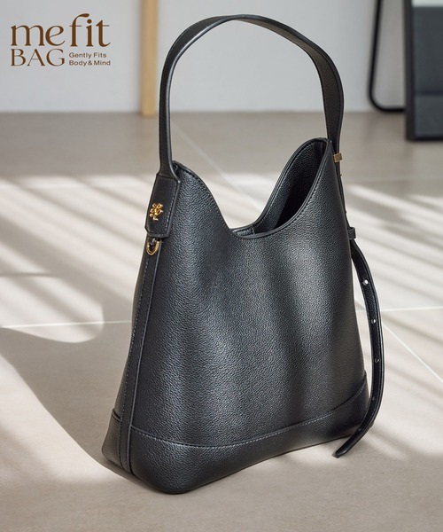 me fit BAG フィットワンショルダーミドルバッグ（ショルダーバッグ