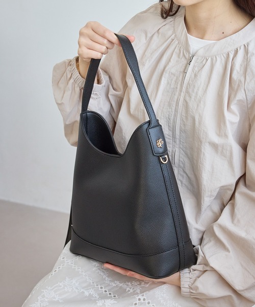 ROPE' PICNIC(ロペピクニック)の「me fit BAG フィットワンショルダーミドルバッグ(ショルダーバッグ・レディース・ライトグリーン/オレンジ系その他/ブラック/ホワイト系その他5・FREE)」の9枚目の写真