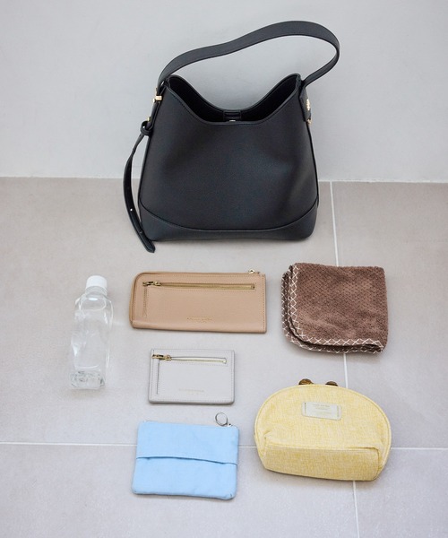 ROPE' PICNIC(ロペピクニック)の「me fit BAG フィットワンショルダーミドルバッグ(ショルダーバッグ・レディース・ライトグリーン/オレンジ系その他/ブラック/ホワイト系その他5・FREE)」の5枚目の写真