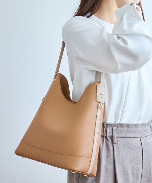 ROPE' PICNIC(ロペピクニック)の「me fit BAG フィットワンショルダーミドルバッグ(ショルダーバッグ・レディース・ライトグリーン/オレンジ系その他/ブラック/ホワイト系その他5・FREE)」の14枚目の写真
