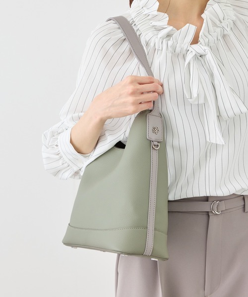 ROPE' PICNIC(ロペピクニック)の「me fit BAG フィットワンショルダーミドルバッグ(ショルダーバッグ・レディース・ライトグリーン/オレンジ系その他/ブラック/ホワイト系その他5・FREE)」の16枚目の写真