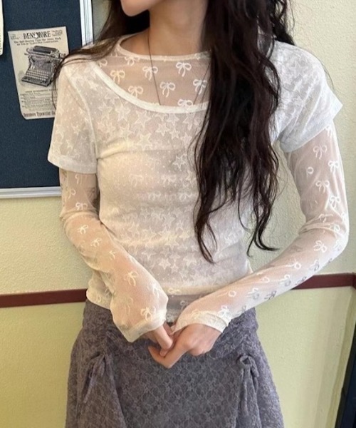 Lis ardent(リスアルダン)の「スター柄シアー半袖Tシャツ/レイヤード・コンパクト・韓国ガーリー(Tシャツ/カットソー・レディース・ブラック/ホワイト・M)」の3枚目の写真
