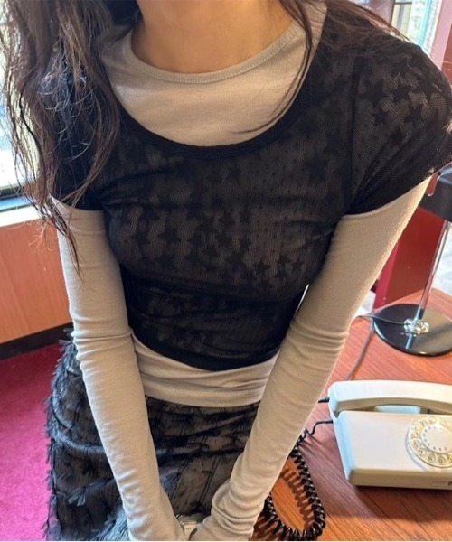 Lis ardent(リスアルダン)の「スター柄シアー半袖Tシャツ/レイヤード・コンパクト・韓国ガーリー(Tシャツ/カットソー・レディース・ブラック/ホワイト・M)」の9枚目の写真