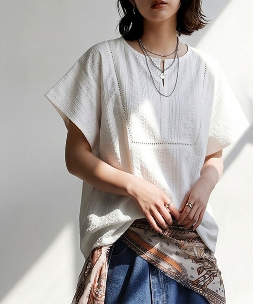 antiqua(アンティカ)の「キーネック 綿100 ブラウス(シャツ/ブラウス・レディース・イエロー/ブラック/パープル/ホワイト・ONESIZE)」の6枚目の写真