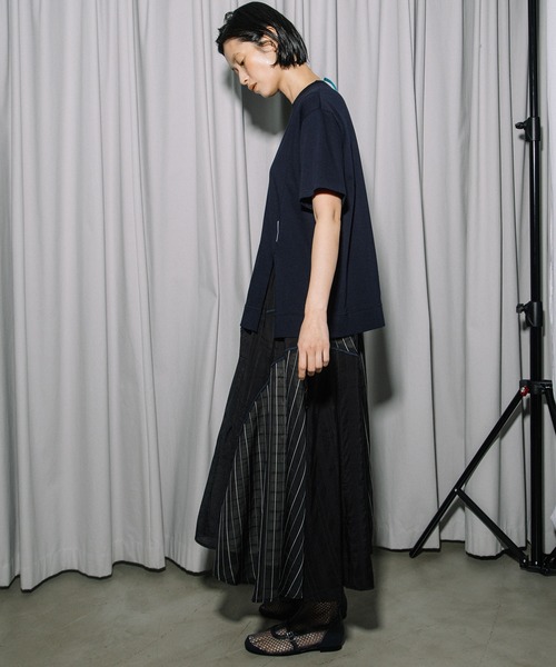 MARECHAL TERRE（マルシャルテル）の「ベーシックTシャツ（Tシャツ/カットソー・レディース・ブラック/ライトベージュ/オフホワイト/ライトグレー/ネイビー・MEDIUM）」の9枚目の写真