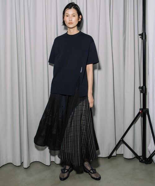 MARECHAL TERRE（マルシャルテル）の「ベーシックTシャツ（Tシャツ/カットソー・レディース・ブラック/ライトベージュ/オフホワイト/ライトグレー/ネイビー・MEDIUM）」の10枚目の写真