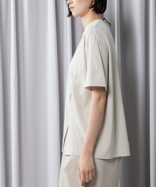 MARECHAL TERRE（マルシャルテル）の「ベーシックTシャツ（Tシャツ/カットソー・レディース・ブラック/ライトベージュ/オフホワイト/ライトグレー/ネイビー・MEDIUM）」の12枚目の写真