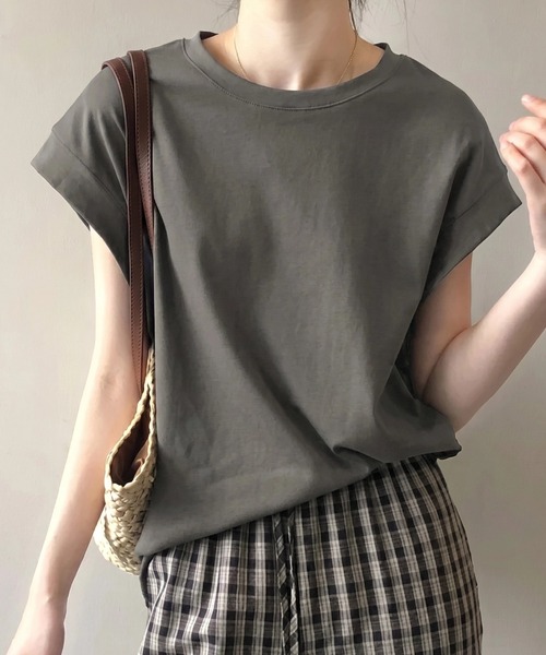 yuue' ( wear )(ユーイ)の「クルーネックフレンチスリーブTシャツ(Tシャツ/カットソー・レディース・チャコールグレー/ブラック/ホワイト・L/M)」の3枚目の写真