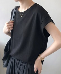 クルーネックフレンチスリーブTシャツ
