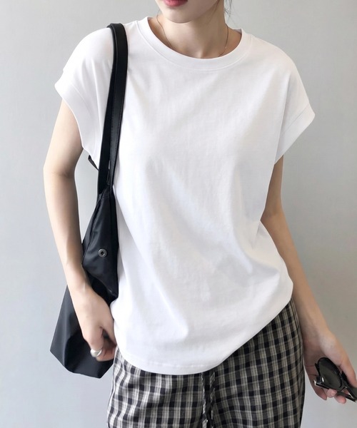 yuue' ( wear )(ユーイ)の「クルーネックフレンチスリーブTシャツ(Tシャツ/カットソー・レディース・チャコールグレー/ブラック/ホワイト・L/M)」の4枚目の写真
