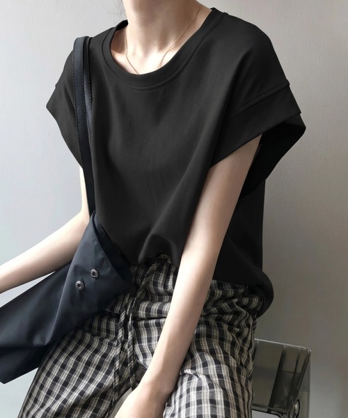 yuue' ( wear )(ユーイ)の「クルーネックフレンチスリーブTシャツ(Tシャツ/カットソー・レディース・チャコールグレー/ブラック/ホワイト・L/M)」の12枚目の写真