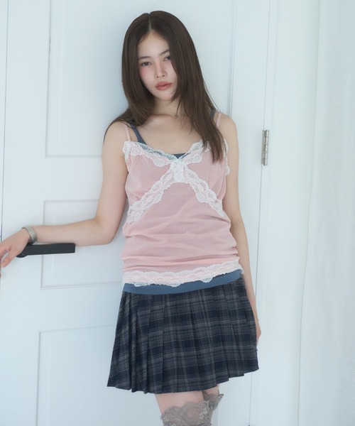 Smyeon(スミョン)の「Velvet lace camisole/ベロアレースキャミソール(キャミソール・レディース・ピンク/オフホワイト/ブラック・FREE)」の19枚目の写真