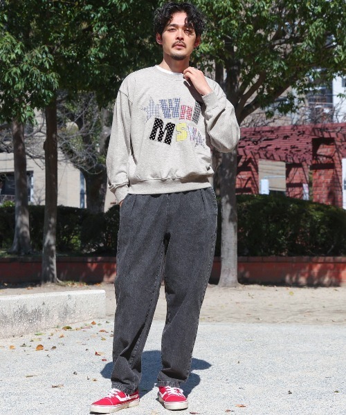LUXSTYLE(ラグスタイル)の「チェックワッペントレーナー(スウェット・メンズ・グレー/ブラック・M/L)」の4枚目の写真