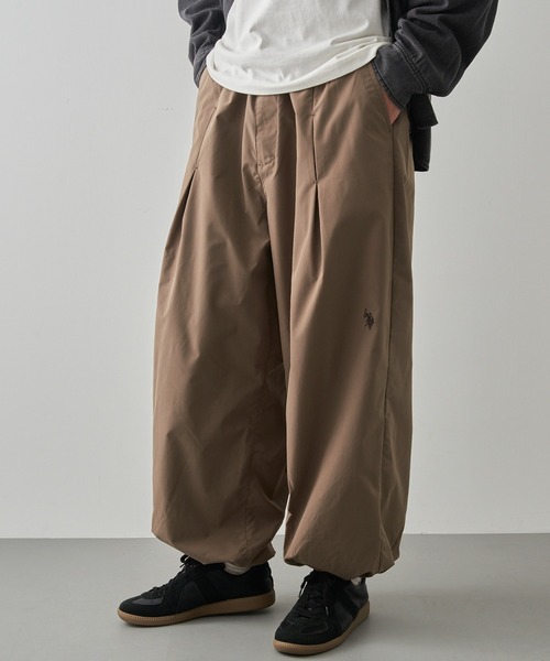 U.S. POLO ASSN.（ユーエスポロアッスン）の「【U.S. POLO ASSN.】ポリ撥水タックバルーンパンツ 046370（その他パンツ・メンズ・ネイビー/グレー/モカ/ブラック・S/LL/L/M）」の4枚目の写真