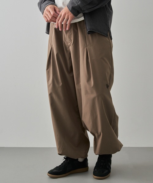 U.S. POLO ASSN.（ユーエスポロアッスン）の「【U.S. POLO ASSN.】ポリ撥水タックバルーンパンツ 046370（その他パンツ・メンズ・ネイビー/グレー/モカ/ブラック・S/LL/L/M）」の22枚目の写真