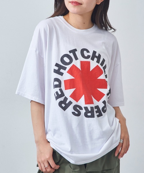 THRIFTY LOOK（スリフティールック）の「【THRIFTY LOOK】red hot chili peppers（Tシャツ/カットソー・メンズ・ホワイト/ブラック系1・XL/L/M）」の8枚目の写真