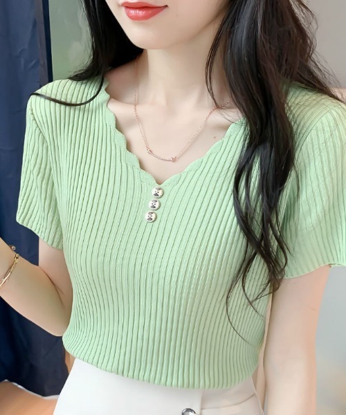 LUCPY(ラクピー)の「スカラップネックリブニットトップス(その他トップス・レディース・ブルー/ブラック/アイボリー/ピンク/グリーン/ホワイト/イエロー・FREE)」の4枚目の写真