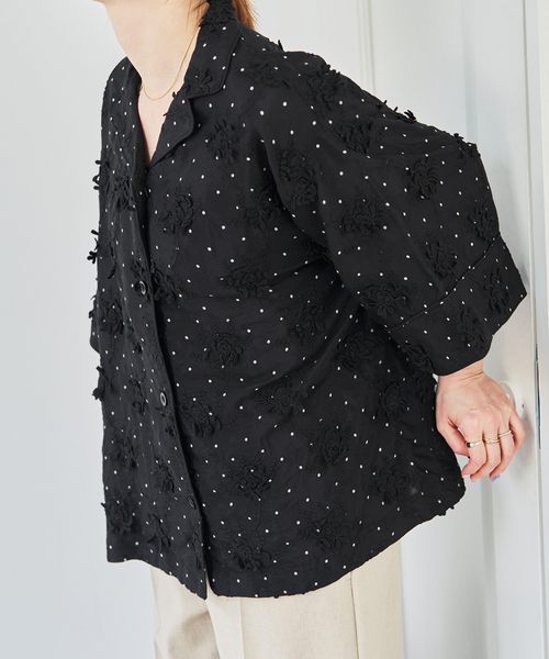 Spick & Span(スピックアンドスパン)の「crinkle crinkle crinkle dot 3D embroidery open collar shirt(シャツ/ブラウス・レディース・ブラック・FREE)」の11枚目の写真