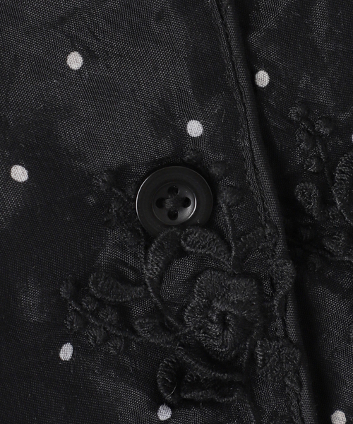 Spick & Span(スピックアンドスパン)の「crinkle crinkle crinkle dot 3D embroidery open collar shirt(シャツ/ブラウス・レディース・ブラック・FREE)」の6枚目の写真