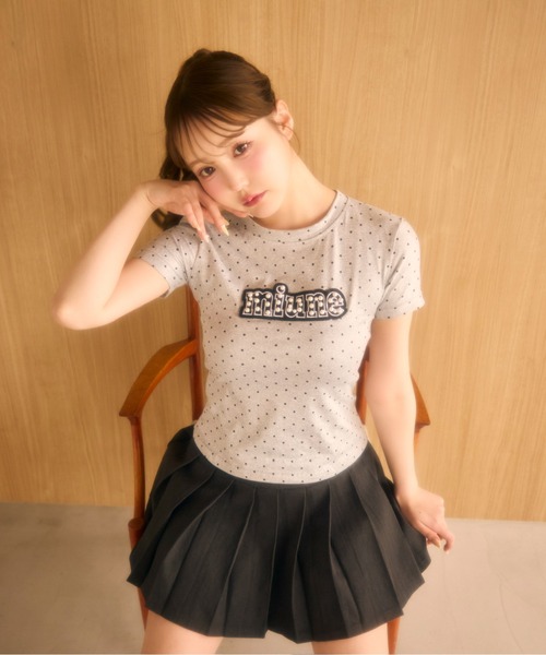 miune(ミューヌ)の「ロゴドットTee(Tシャツ/カットソー・レディース・アイボリー/ブラック/グレー・FREE)」の11枚目の写真