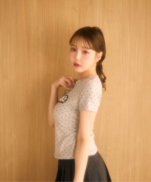 miune(ミューヌ)の「ロゴドットTee(Tシャツ/カットソー・レディース・アイボリー/ブラック/グレー・FREE)」の8枚目の写真