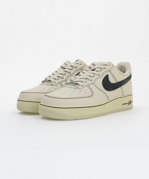 NIKE（ナイキ）の「＜NIKE＞AIR FORCE 1 07 LV8 スニーカー（スニーカー・メンズ・ベージュ・28cm/27cm/28.5cm/26.5cm/27.5cm/26cm）」の2枚目の写真