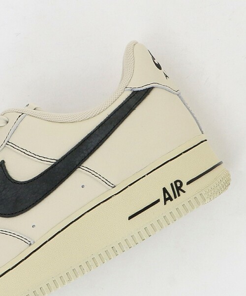 NIKE（ナイキ）の「＜NIKE＞AIR FORCE 1 07 LV8 スニーカー（スニーカー・メンズ・ベージュ・28cm/27cm/28.5cm/26.5cm/27.5cm/26cm）」の9枚目の写真