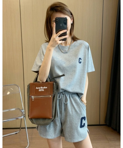CHEER(チアー)の「ロゴ入りリラクシングセットアップ(半袖&ショーパン)(セットアップ・レディース・ブラック/グレー/パープル・FREE)」の6枚目の写真