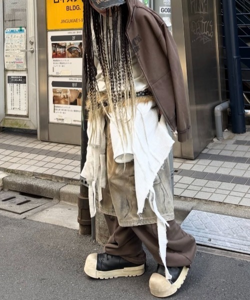 Never mind the XU(ネバーマインドザエックスユー)の「【Never mind the XU】vintage wash buggy half pants / 【ネバーマインド ザ エックスユー】ビンテージウォッシュバギーハーフデニムパンツ(デニムパンツ・メンズ・ブラウン・M)」の12枚目の写真