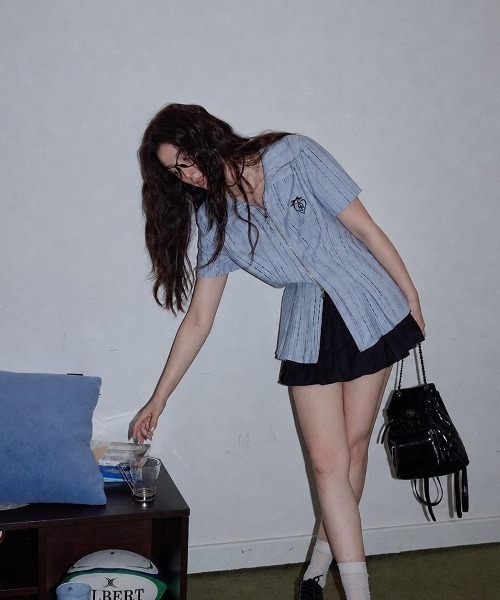 LADY LIKE（レディライク）の「フロントファスナーストライプ半袖シャツ（シャツ/ブラウス・レディース・サックスブルー・M）」の6枚目の写真
