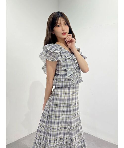 MERCURYDUO(マーキュリーデュオ)の「チェックプリントダブルラッフルブラウス(シャツ/ブラウス・レディース・ピンク/ネイビー・FREE)」の11枚目の写真