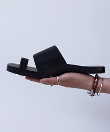 CANNABIS（カンナビス）の「JUTTA NEUMANN NEW YORK ALICE SQUARE (JND5210211)（サンダル）」