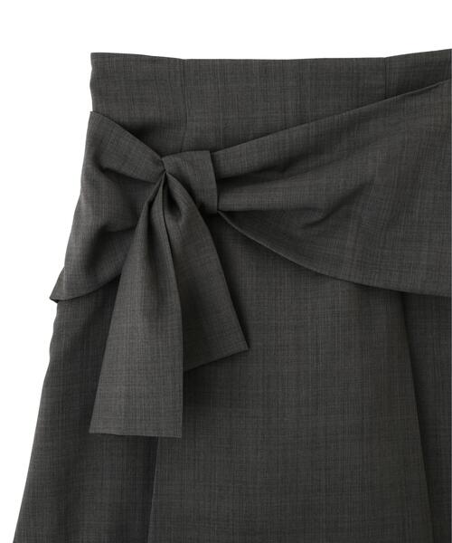 JILL by JILL STUART(ジルバイジルスチュアート)の「<RIBBONシリーズ>アシメリボンミニスカート(スカート・レディース・グレー/ホワイト系その他・MEDIUM/SMALL)」の6枚目の写真