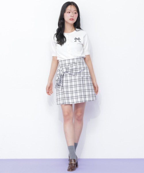 JILL by JILL STUART(ジルバイジルスチュアート)の「<RIBBONシリーズ>アシメリボンミニスカート(スカート・レディース・グレー/ホワイト系その他・MEDIUM/SMALL)」の12枚目の写真