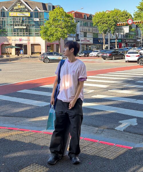 HELLO SUNRISE（ハローサンライズ）の「HS OG Logo Tee_Light Pink（Tシャツ/カットソー・レディース・ライトピンク・LARGE/X-LARGE/SMALL/MEDIUM/X-SMALL）」の4枚目の写真