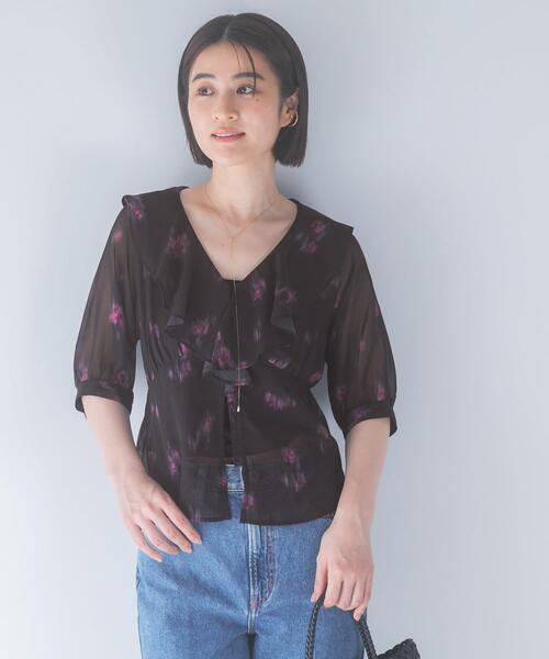 URBAN RESEARCH ROSSO WOMEN(アーバンリサーチ ロッソ)の「ダークプリントフリルブラウス(シャツ/ブラウス・レディース・ブラウン/ブラック・FREE)」の13枚目の写真