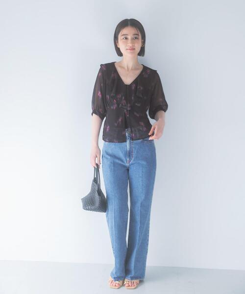URBAN RESEARCH ROSSO WOMEN(アーバンリサーチ ロッソ)の「ダークプリントフリルブラウス(シャツ/ブラウス・レディース・ブラウン/ブラック・FREE)」の16枚目の写真