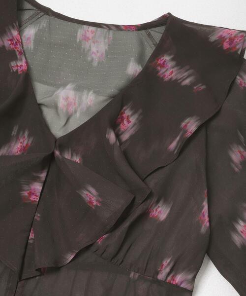URBAN RESEARCH ROSSO WOMEN(アーバンリサーチ ロッソ)の「ダークプリントフリルブラウス(シャツ/ブラウス・レディース・ブラウン/ブラック・FREE)」の9枚目の写真