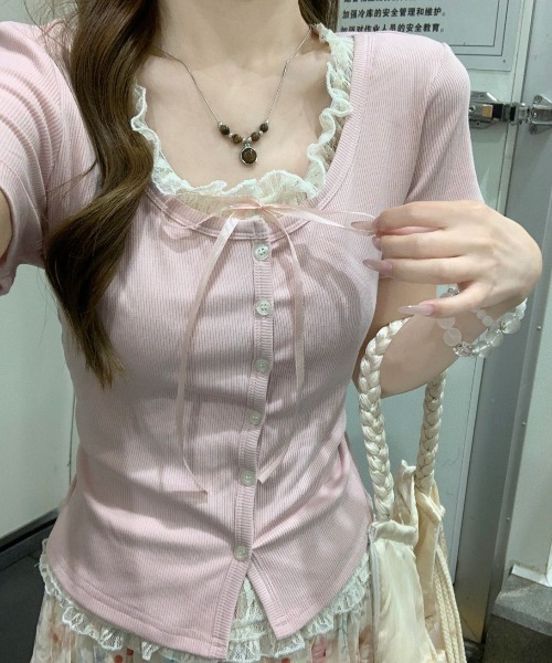 GEMEDA(ジェメダ)の「【3color】レース重ねがあざと可愛いフェイクレイヤードリブトップス / 韓国ガーリー半袖T(Tシャツ/カットソー・レディース・ライトブルー/ピンク/ライトパープル・M)」の13枚目の写真