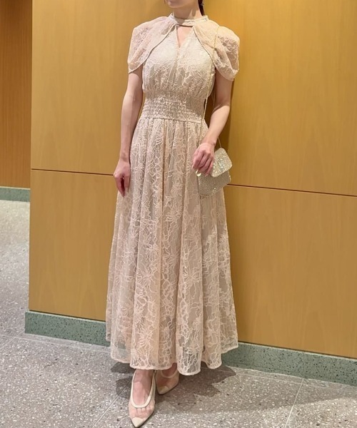 SNIDEL(スナイデル)の「ケープデザインレースドレス(ドレス・レディース・ブラック/グレー/ピンクベージュ・0/1)」の16枚目の写真