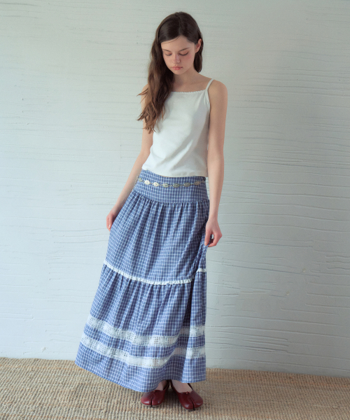 OURNOSTALGIA（アワー ノスタルジア）の「Mora Lace Check Tiered Skirt_Navy(OB6SK14)（スカート・レディース・ネイビー・SMALL/MEDIUM）」の4枚目の写真