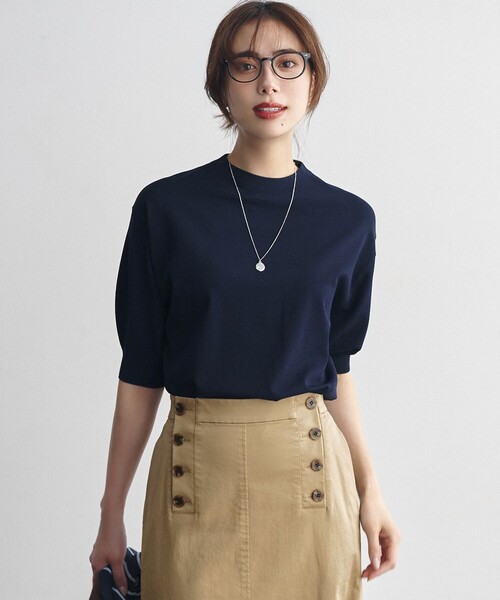 23区 S(ニジュウサンクチイサイサイズ)の「セミマットフリゼ リラクシー ニット Tシャツ(ニット/セーター・レディース・ダークブラウン系/ネイビー系・32)」の2枚目の写真