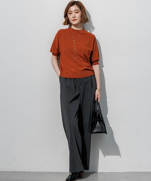 23区 S(ニジュウサンクチイサイサイズ)の「セミマットフリゼ リラクシー ニット Tシャツ(ニット/セーター・レディース・ダークブラウン系/ネイビー系・32)」の14枚目の写真
